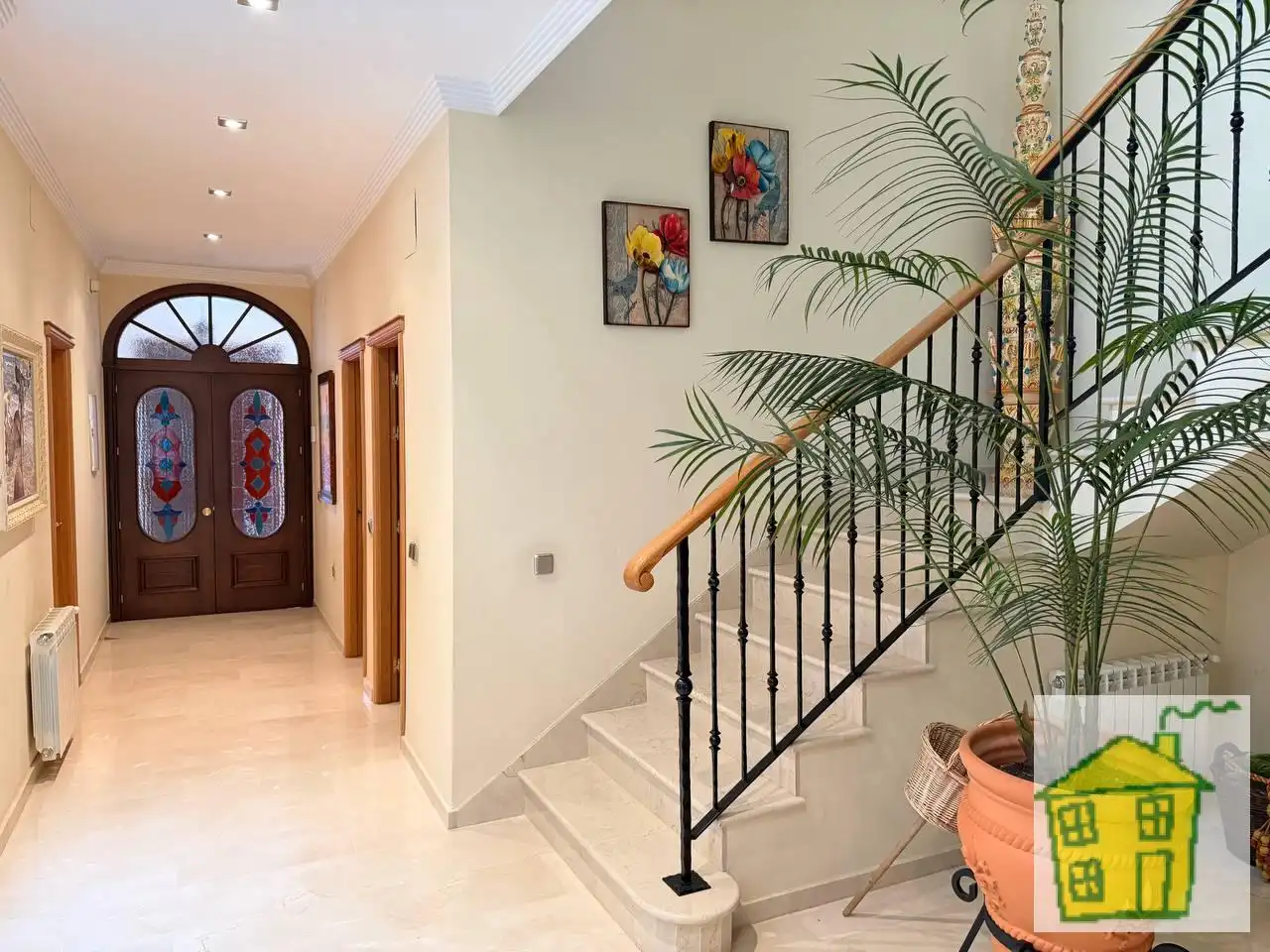 Houses for sale in Marmolejo  with Air Conditioner, Heating and Private garden