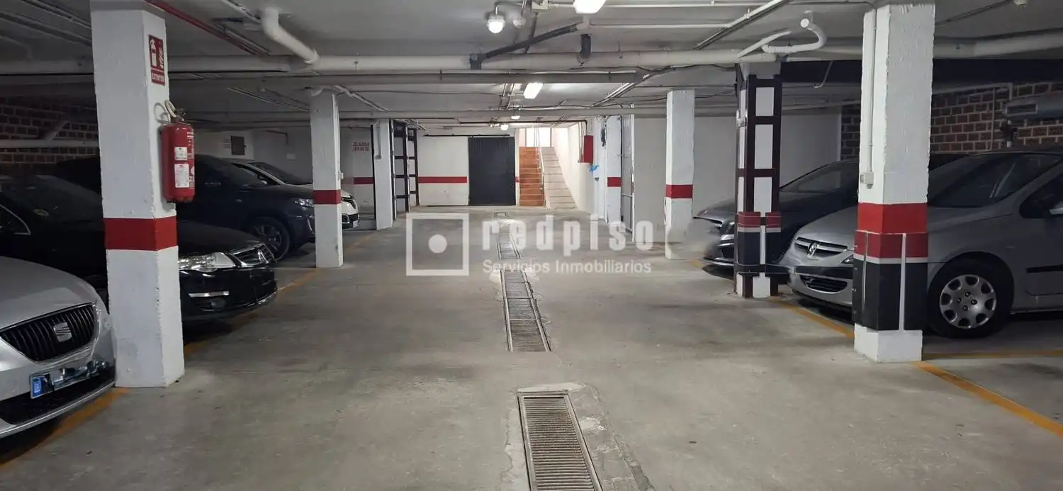 Parking of Garage for rent in Murcia