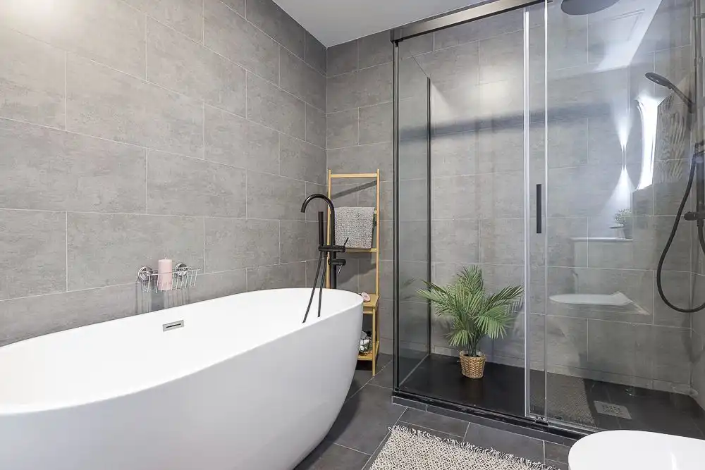 Bathroom of Flat for sale in Barcelona  with Air Conditioner and Heating