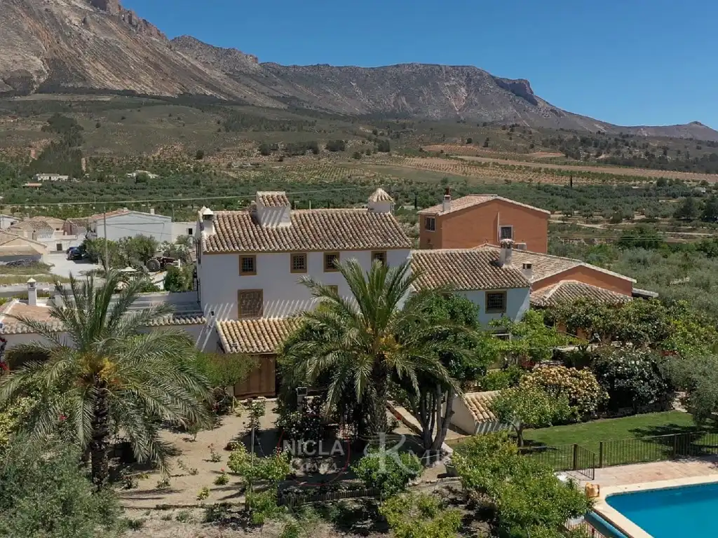 Exterior view of Houses for sale in Vélez-Blanco  with Air Conditioner, Terrace and Swimming Pool
