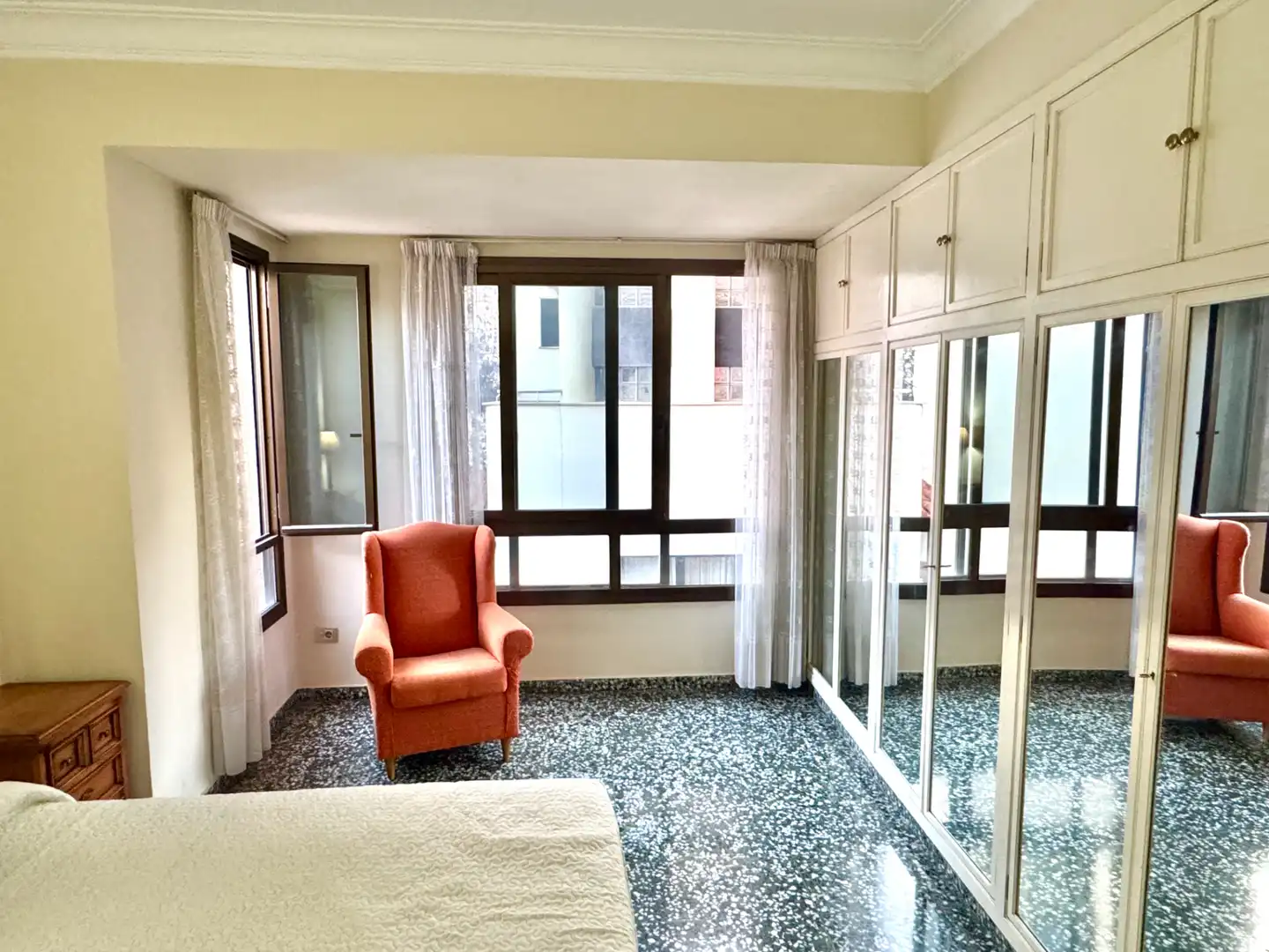Piso con ascensor en venta en Carrer d'Enmig 138, imagen 6