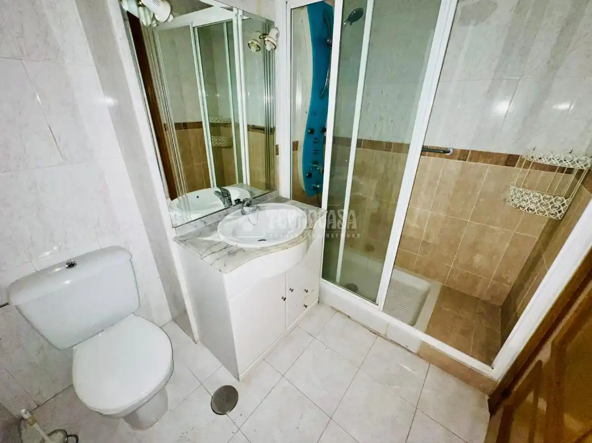 Baño de Piso en venta en Alcorcón con Aire acondicionado, Calefacción y Balcón