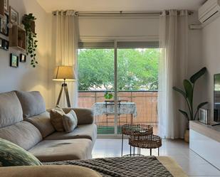 Living room of Flat for sale in Sabadell  with Air Conditioner, Heating and Private garden