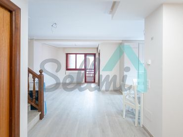 Flat with balcony to rent in Calle Leopoldo Alas