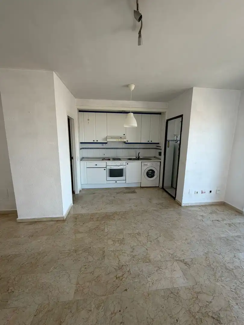 Habitatge amb terrassa en venda a San Luis de Sabinillas, imagen 3