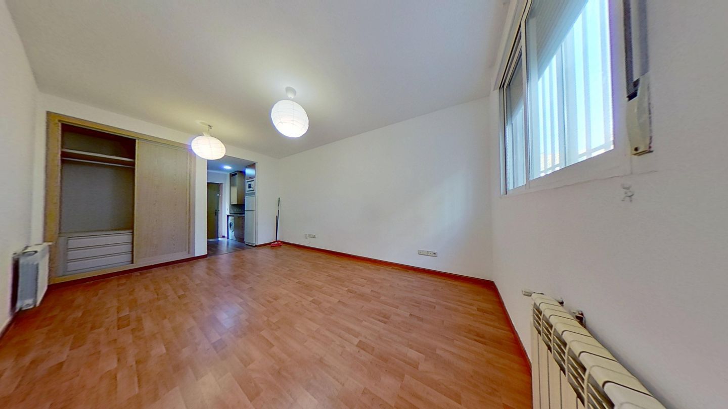 Sala d'estar de Pis de lloguer en  Madrid Capital amb Calefacció