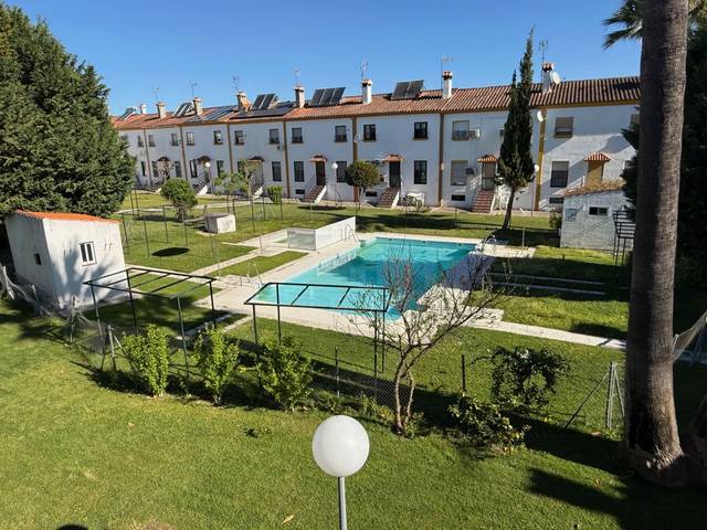 Casa adosada en Alquiler en Núcleo urbano