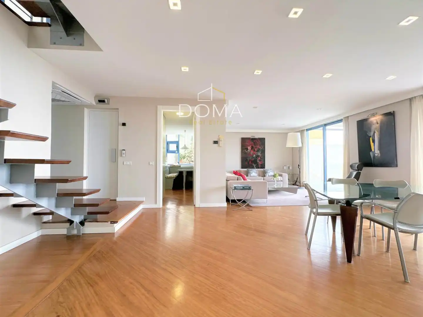 Sala de estar de Casa o chalet en venta en Barcelona con Aire acondicionado, Calefacción y Jardín privado