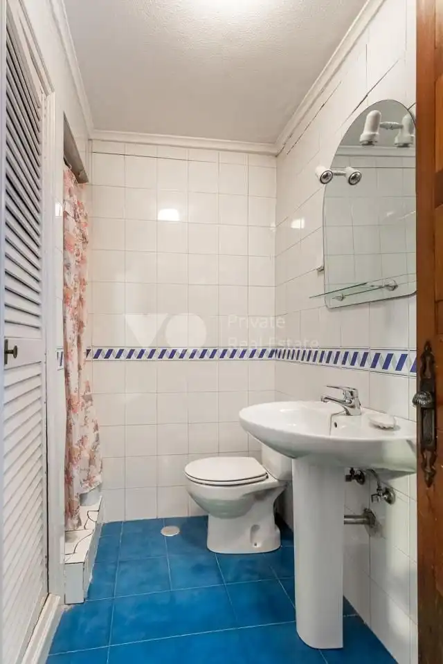 Baño de Casa o chalet en venta en Madrid con Aire acondicionado, Calefacción y Jardín privado