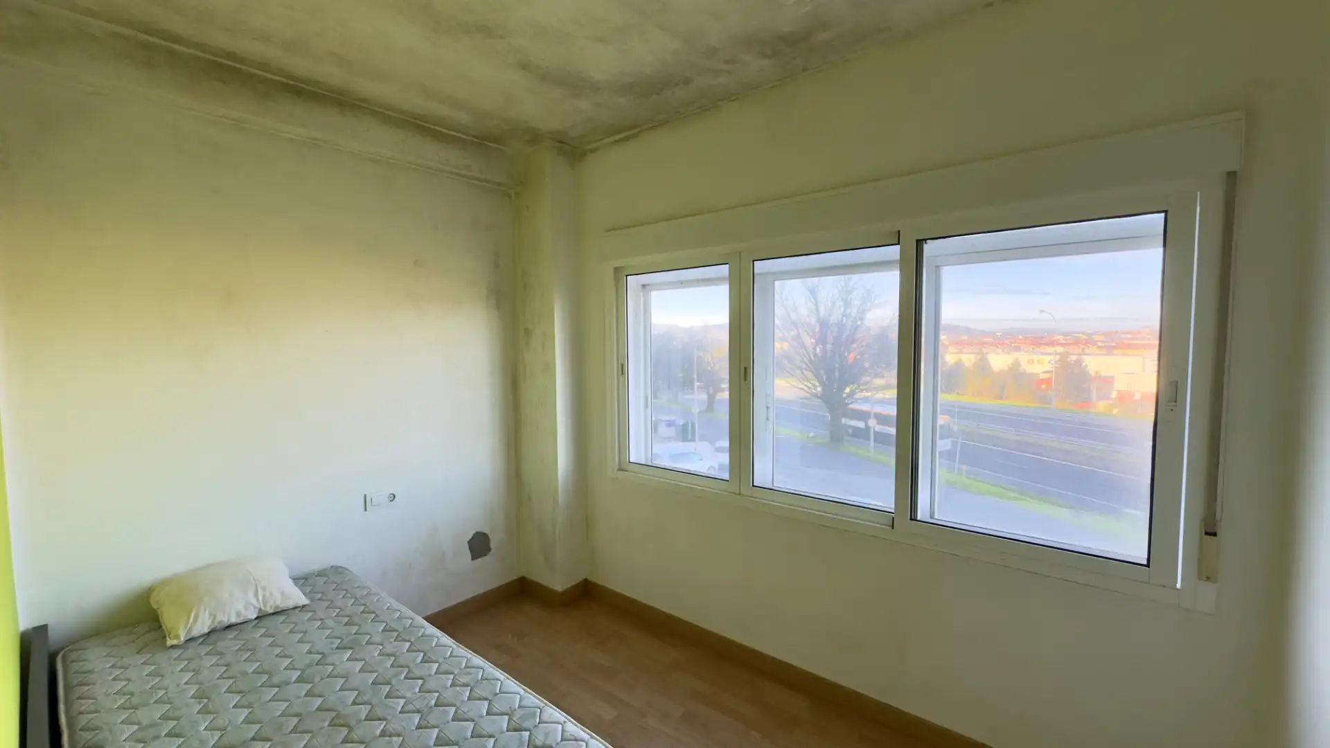 Habitación de Piso en venta en Ferrol con Parquet, Amueblado y Horno