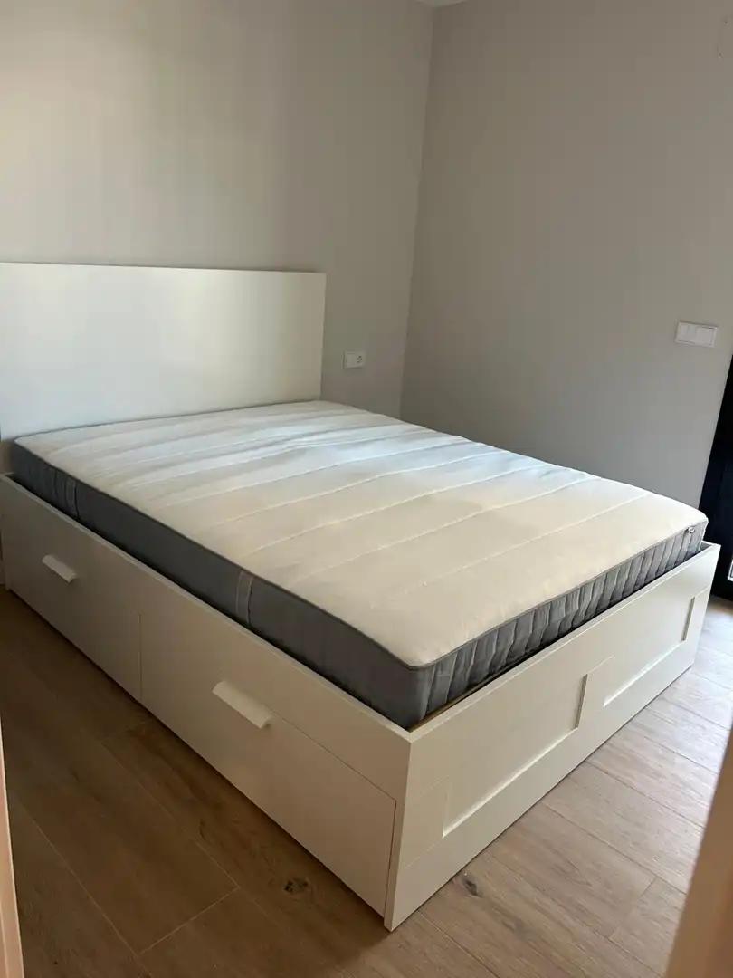 Schlafzimmer von Wohnung zur Miete in  Pamplona / Iruña mit Klimaanlage, Heizung und Terrasse