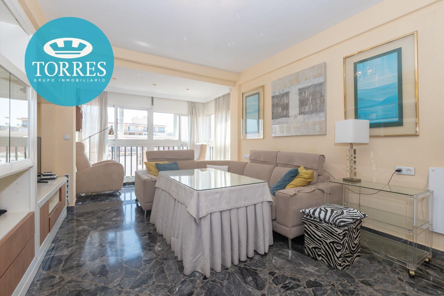 Living room of Flat for sale in Málaga Capital  with Air Conditioner and Parquet flooring