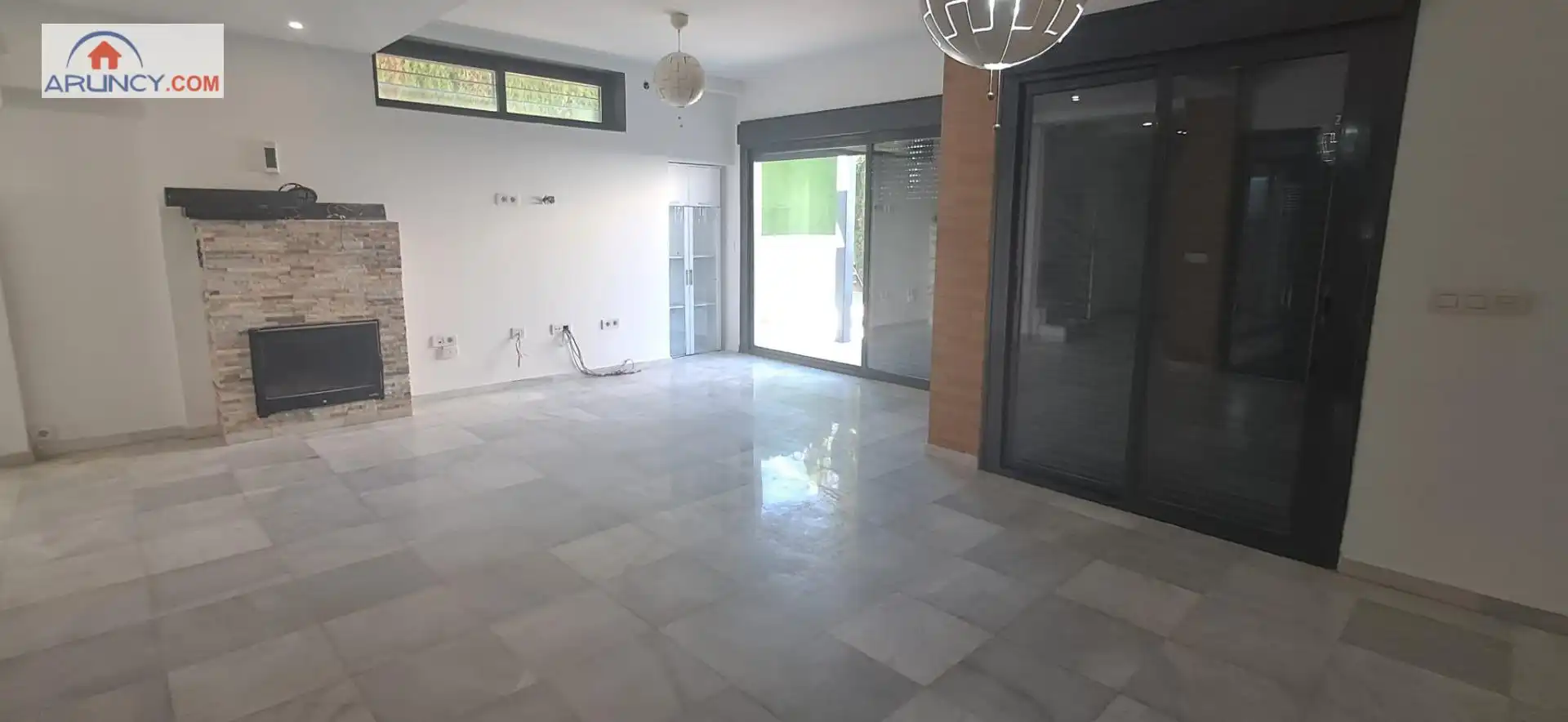 Casa adosada en venda en Espartinas amb Aire condicionat, Calefacció i Jardí privat