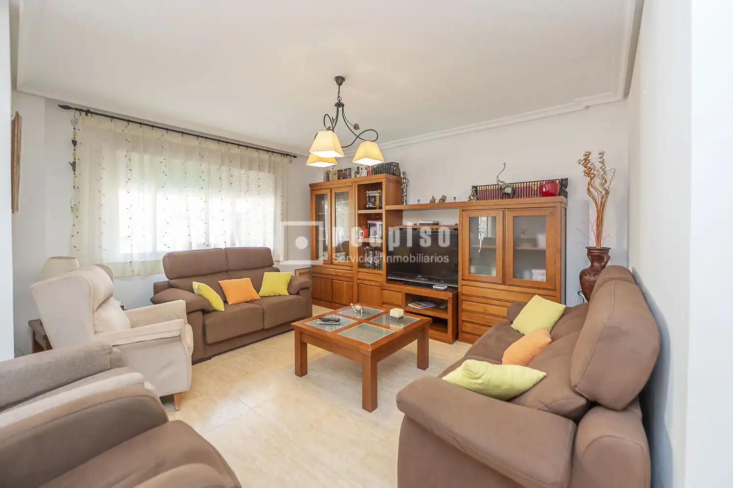 Sala d'estar de Casa o xalet en venda en Valdemoro amb Calefacció, Terrassa i Alarma