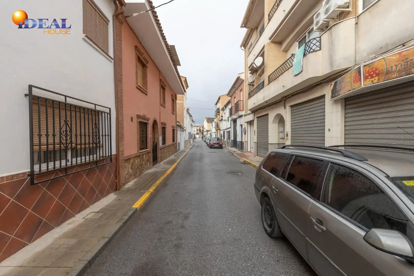 Vista exterior de Pis en venda en Fuente Vaqueros amb Aire condicionat i Balcó