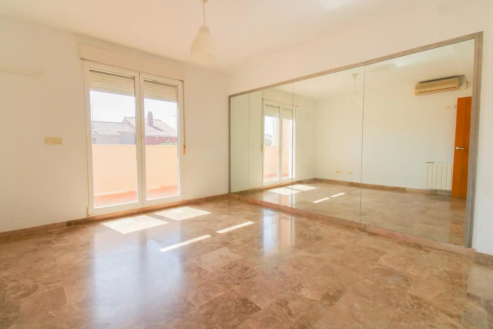 Sala d'estar de Casa adosada en venda en Puçol