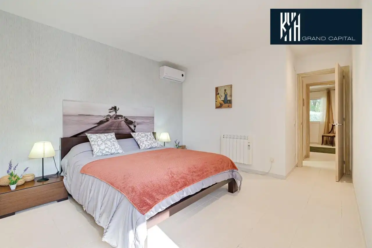 Casa con piscina in vendita a Carrer Carrer Montserrat, imagen 43