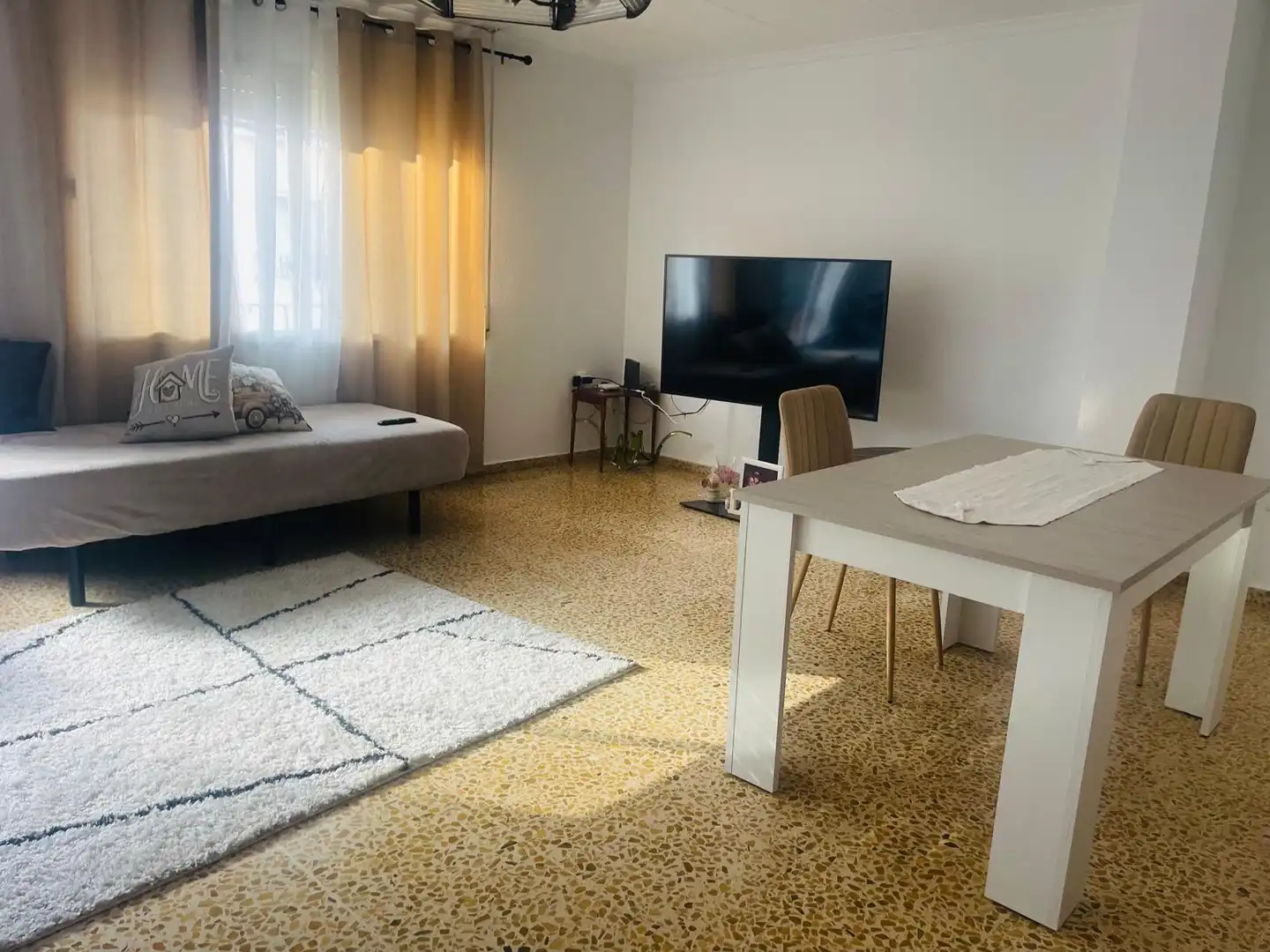 Wohnzimmer von Wohnung zum Verkauf in Palma de Gandia mit Klimaanlage, Heizung und Abstellraum