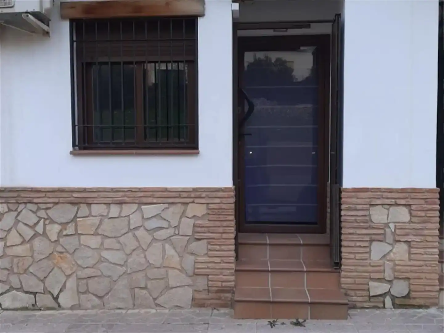 Vista exterior de Apartament en venda en La Iruela amb Aire condicionat