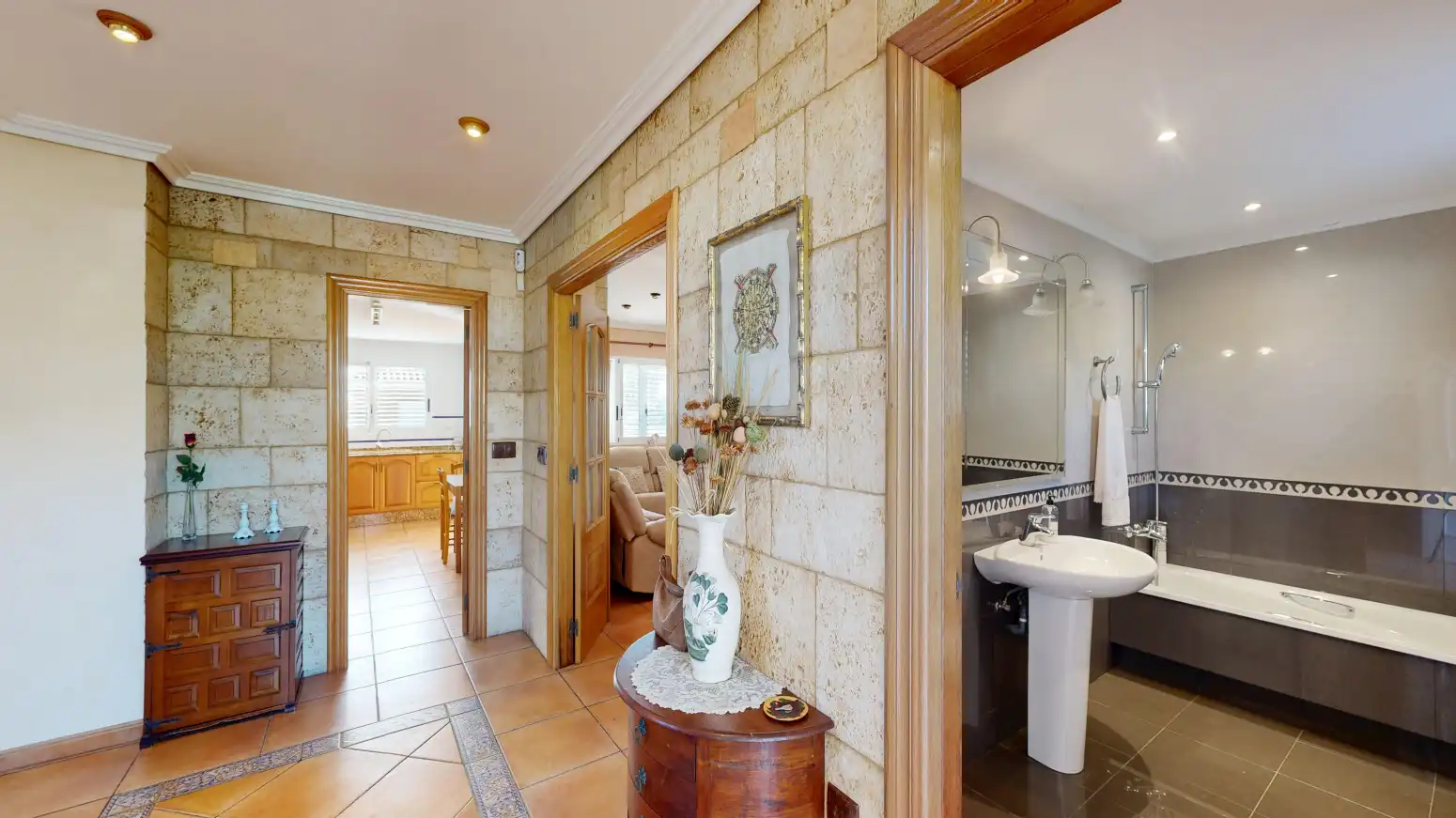 Bathroom of Houses for sale in Sagunto / Sagunt  with Private garden, Terrace and Swimming Pool