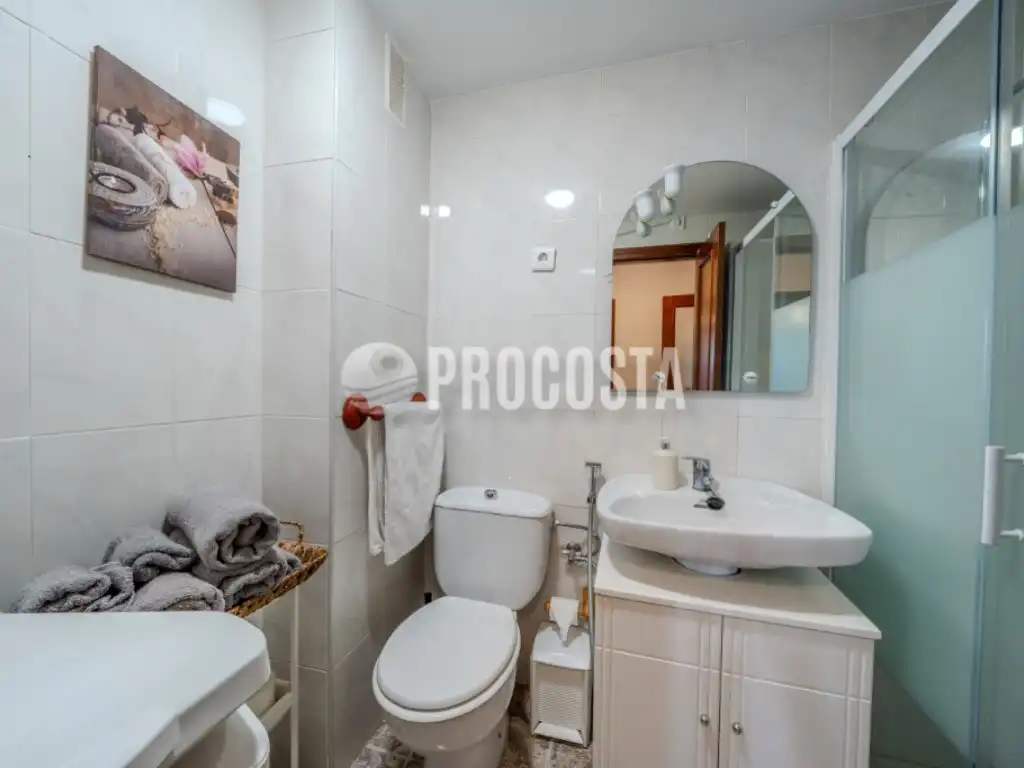 Bathroom of Flat for sale in Almuñécar  with Internet