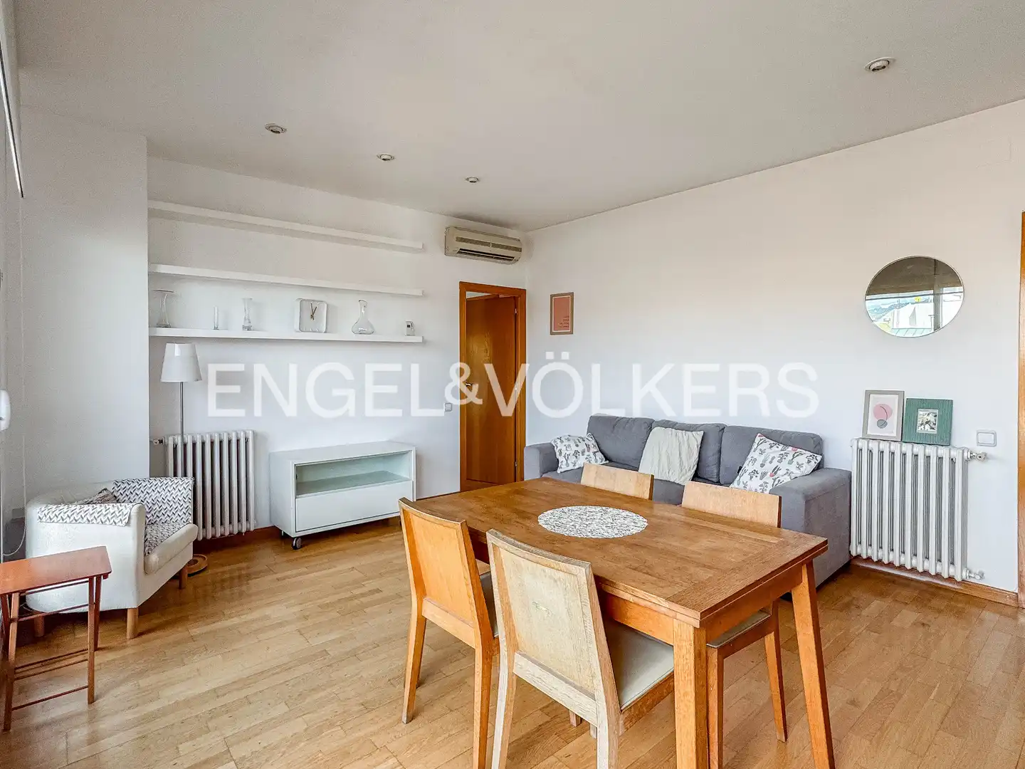 Comedor de Ático de alquiler en Barcelona con Aire acondicionado, Calefacción y Parquet