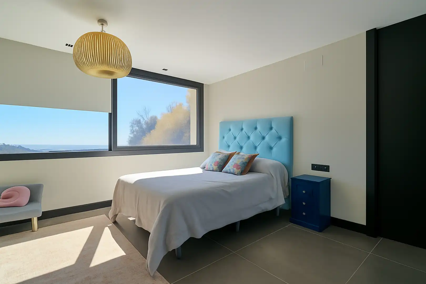 Habitación de Casa o chalet en venta en Benahavís con Aire acondicionado, Calefacción y Jardín privado