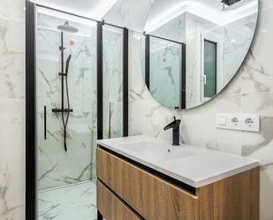 Bathroom of Flat to rent in  Logroño  with Air Conditioner, Pets allowed and Internet