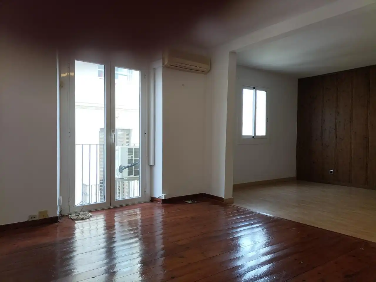 Sala de estar de Oficina de alquiler en Vilanova i la Geltrú con Aire acondicionado