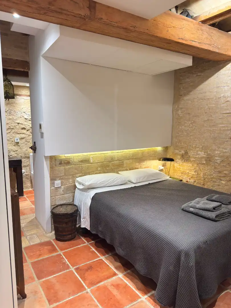 Bedroom of Flat for rent in Valencia  with Air Conditioner, Heating and Furnished