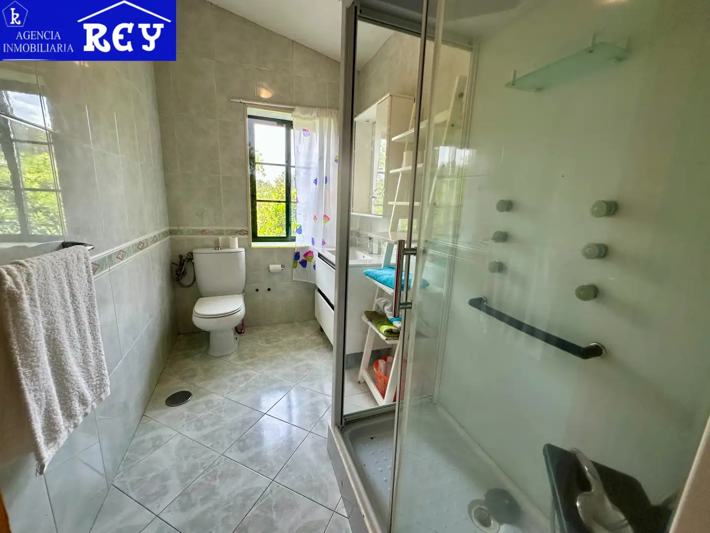 Bany de Casa o xalet en venda en Ames amb Calefacció, Jardí privat i Parquet