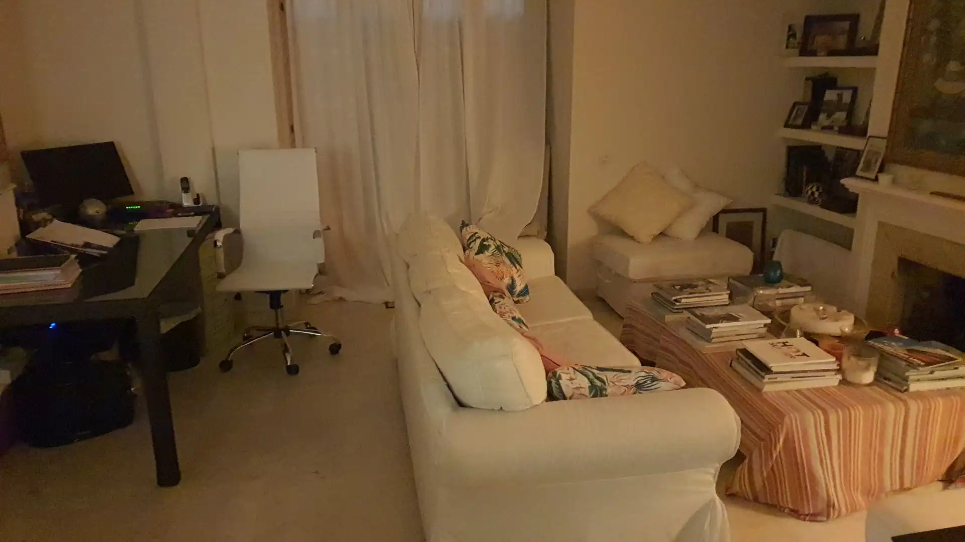 Sala d'estar de Apartament en venda en Estepona amb Aire condicionat, Calefacció i Terrassa