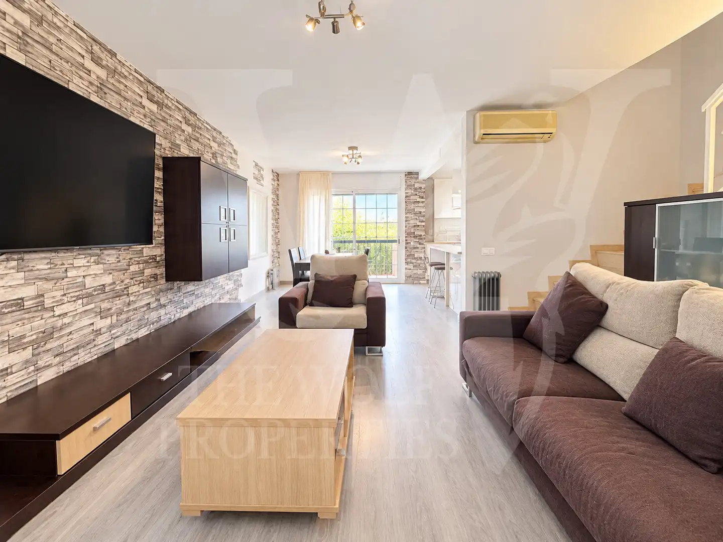 Terraced house with terrace for sale in Carrer de Puig i Cadafalch, imagen 5