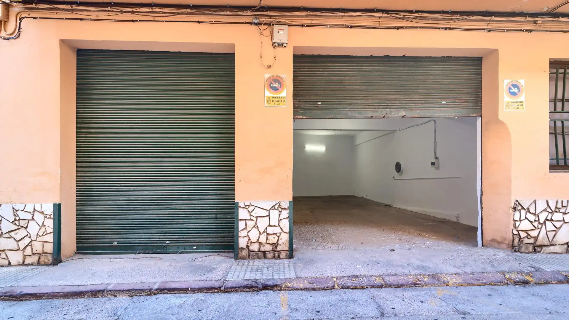 Parkplatz von Garage zum Verkauf in Sagunto / Sagunt