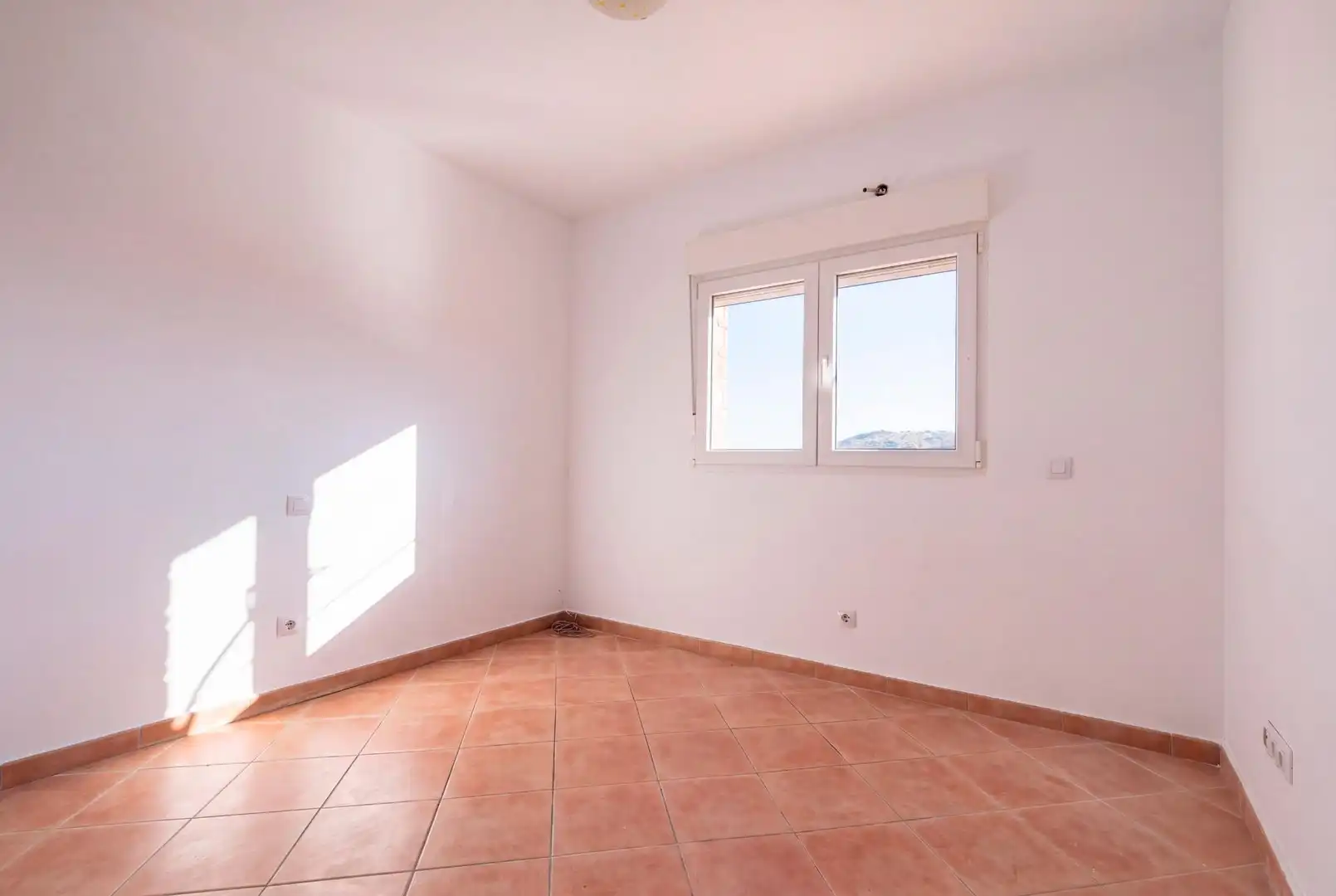 Dormitori de Casa o xalet en venda en Santa María de la Alameda amb Calefacció, Jardí privat i Terrassa