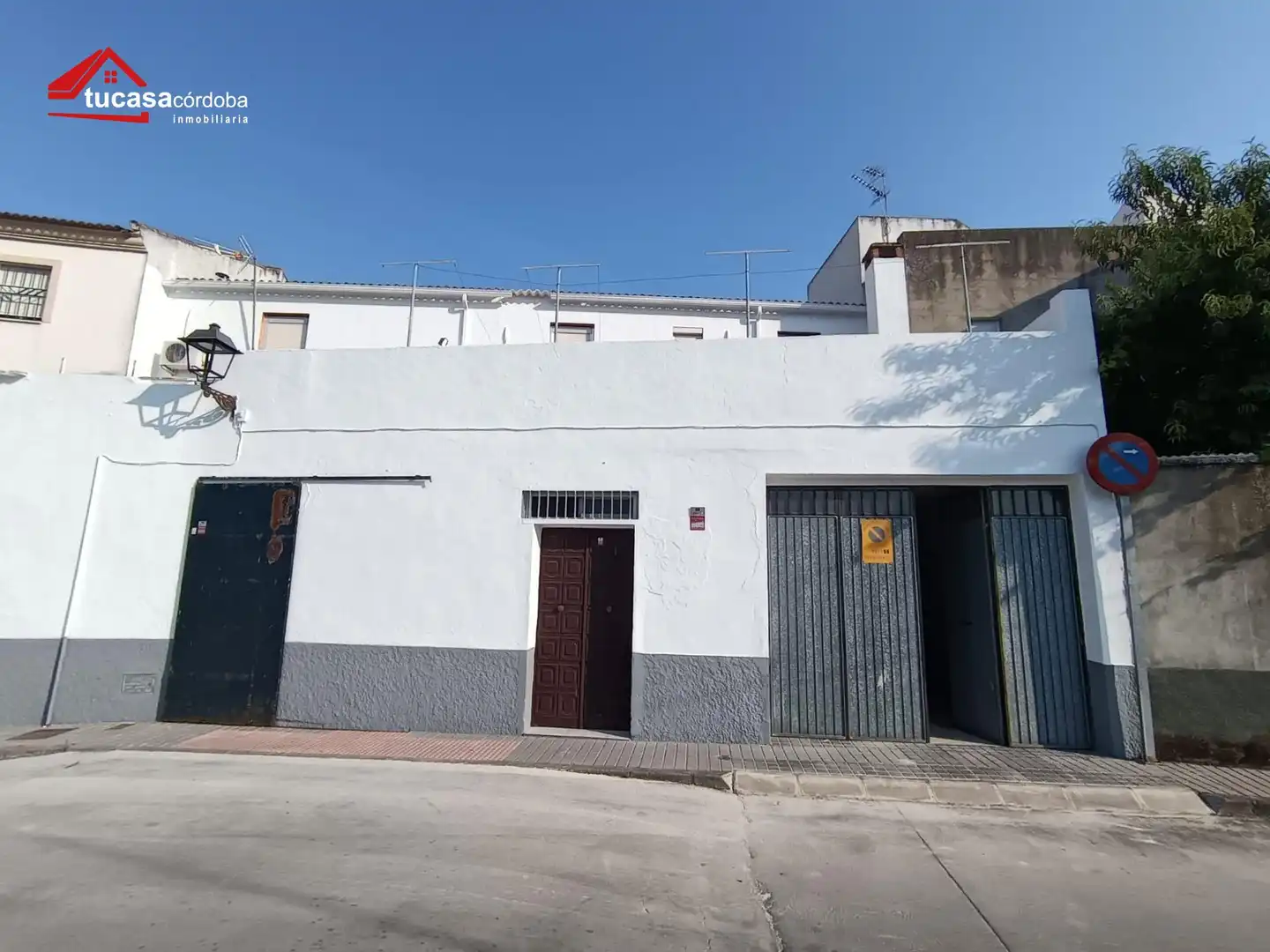Vista exterior de Casa o chalet en venta en Guadalcázar con Aire acondicionado, Terraza y Trastero