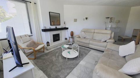 Apartamento en Planta Media de 2 dormitorios en Calahonda, imatge 3
