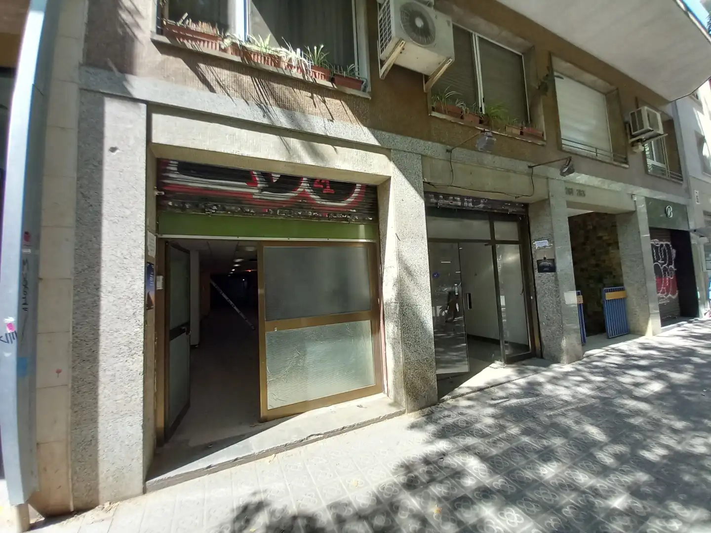 Local comercial de lloguer a Carrer de Nàpols, imagen 6