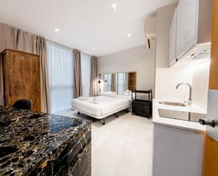 Study to rent in Sant Pere, Sta. Caterina i la Ribera