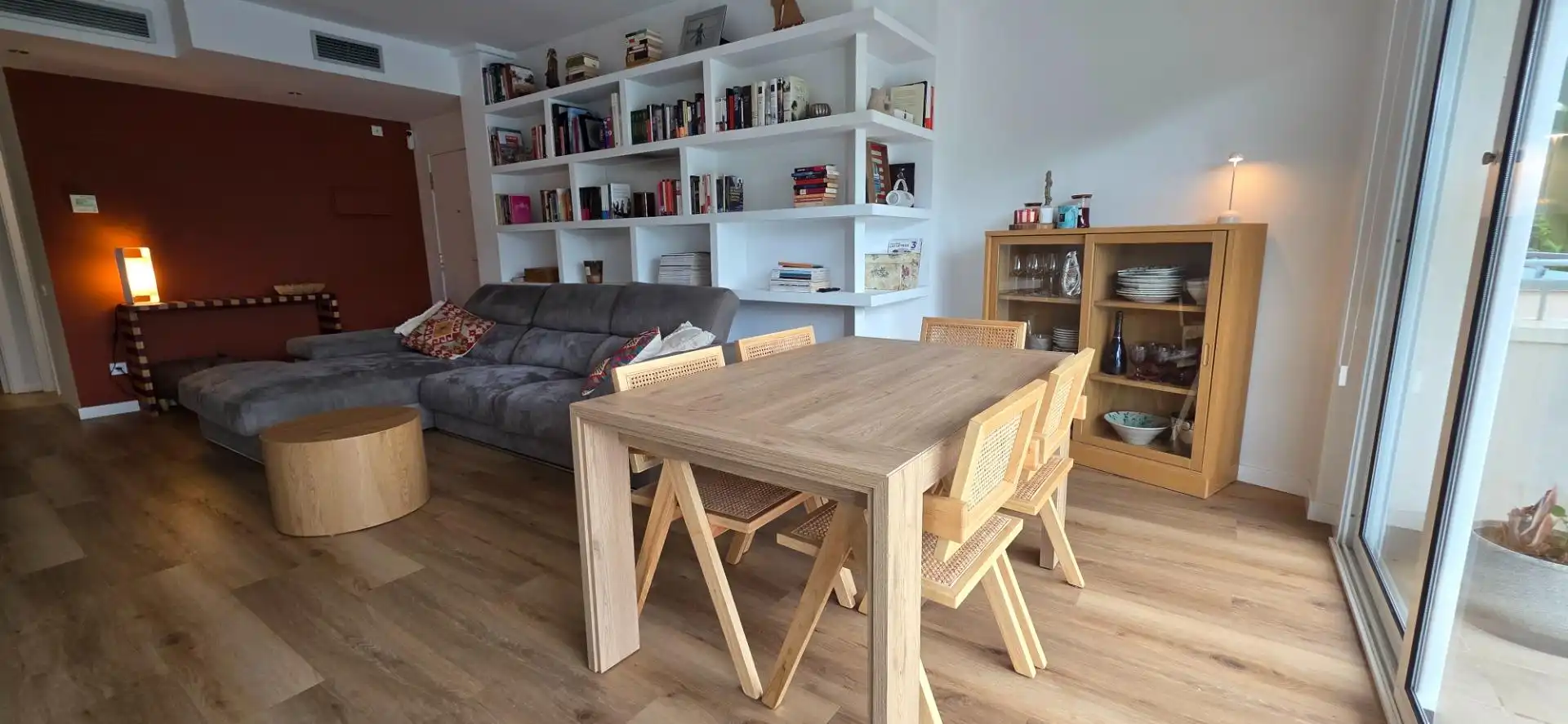 Comedor de Apartamento en venta en Sitges con Aire acondicionado, Calefacción y Jardín privado