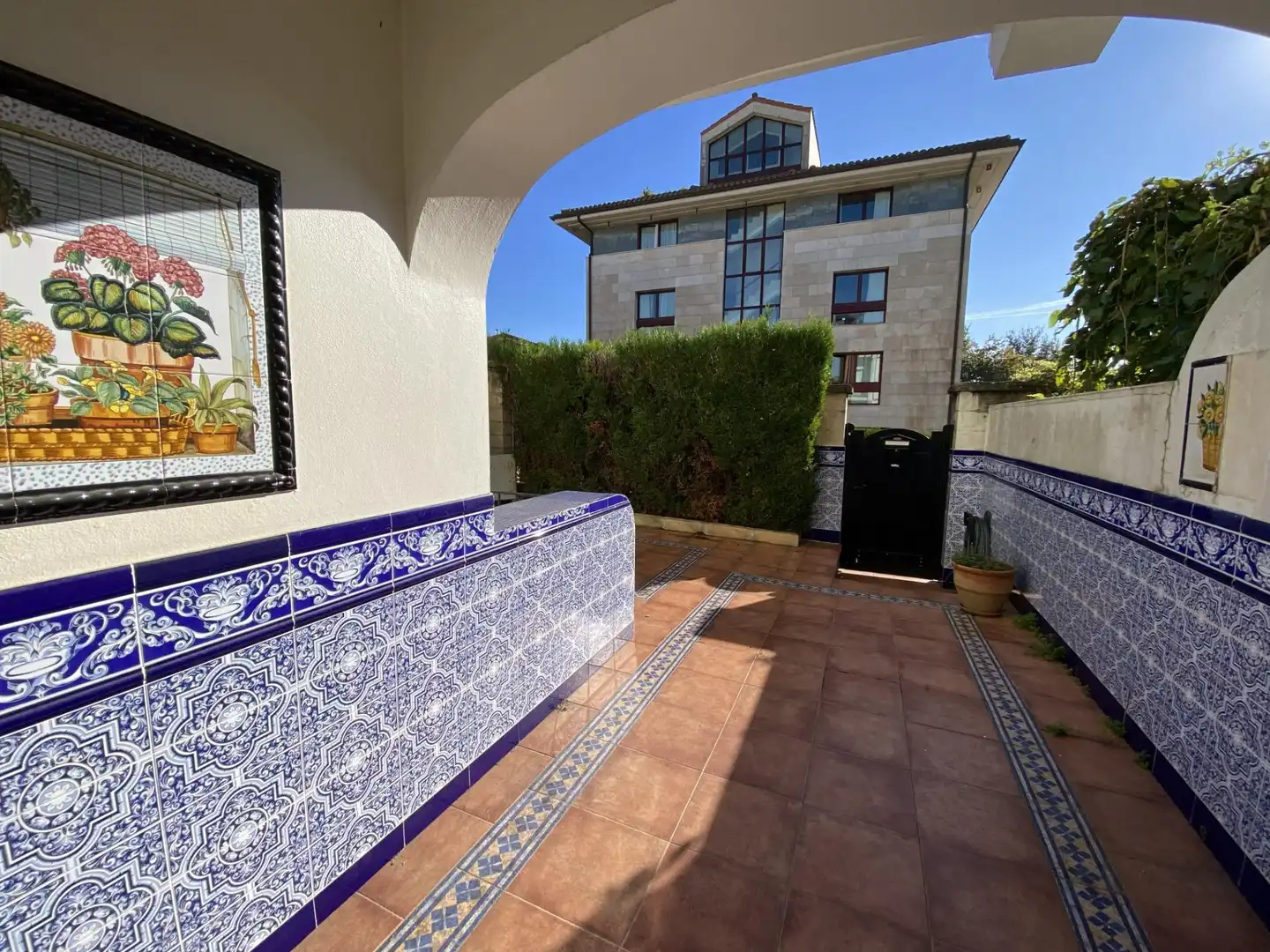 Terraza de Casa adosada en venta en Loiu con Calefacción, Jardín privado y Terraza