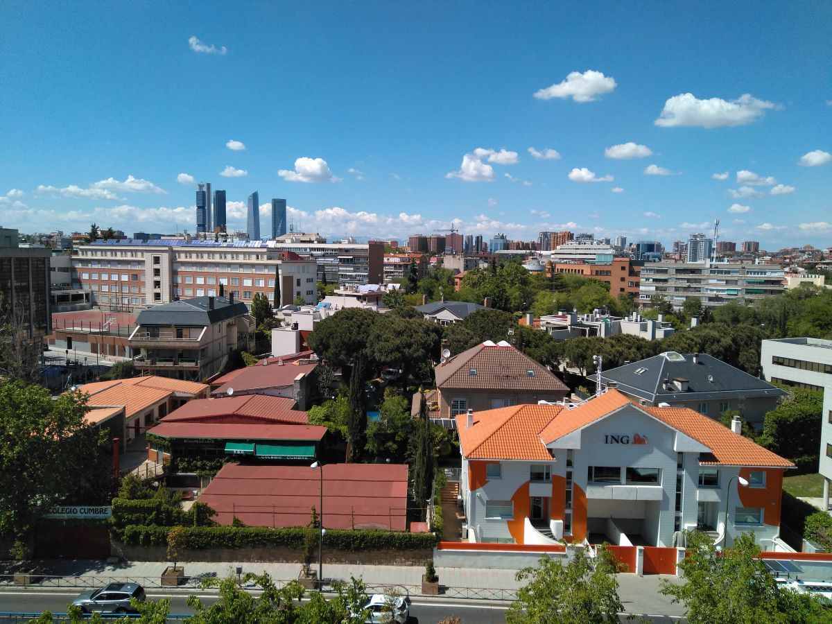 Vista exterior de Pis de lloguer en  Madrid Capital amb Aire condicionat, Calefacció i Terrassa