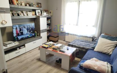 Living room of Flat for sale in León Capital   with Heating, Parquet flooring and Storage room