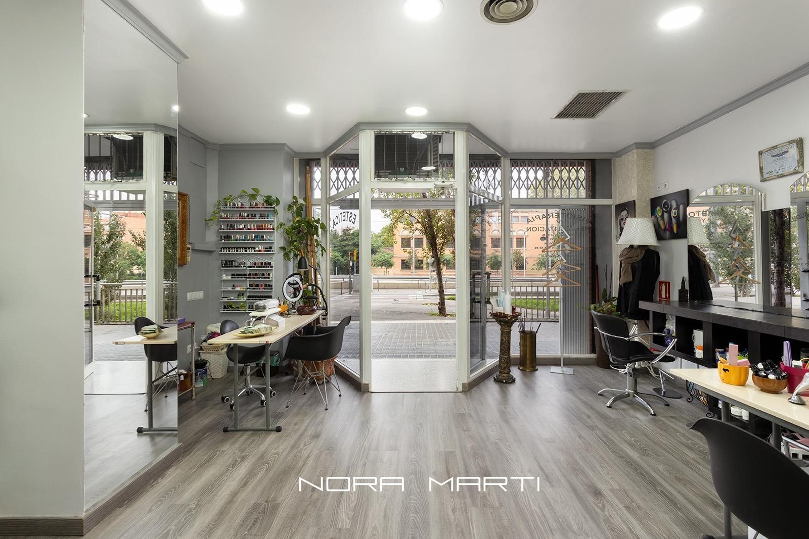 Premises for sale in  Barcelona Capital  with Air Conditioner