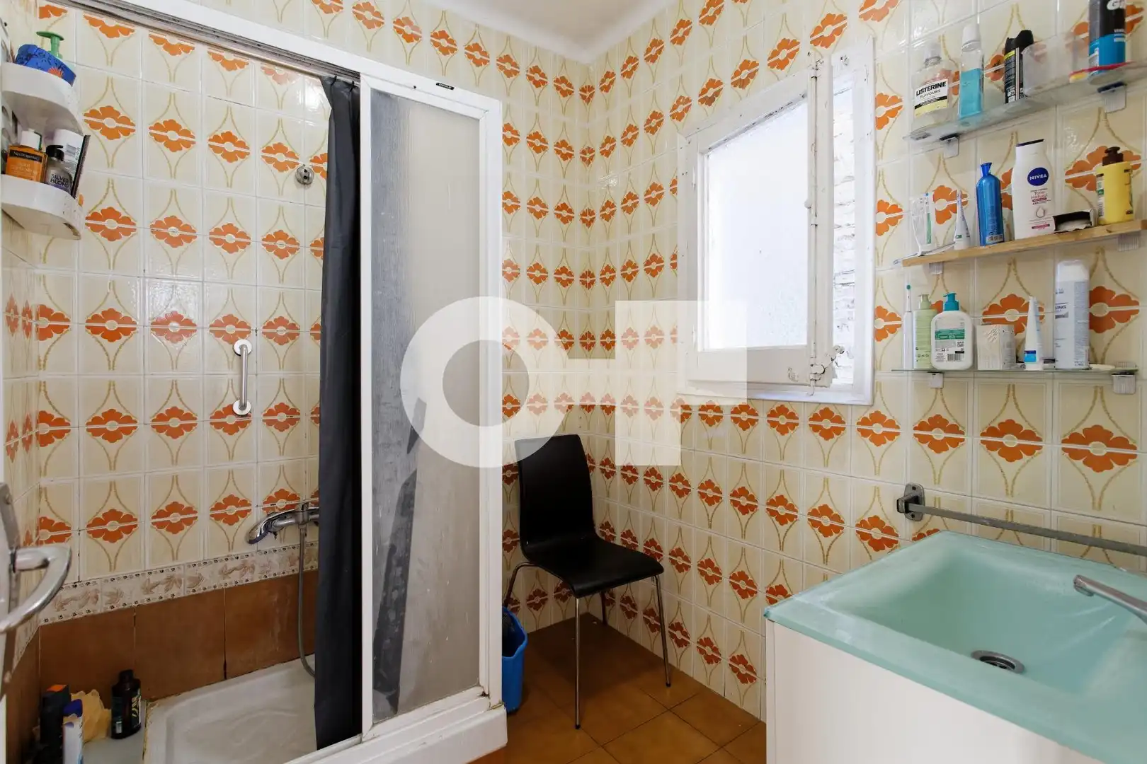 Habitación de Edificio en venta en Barcelona