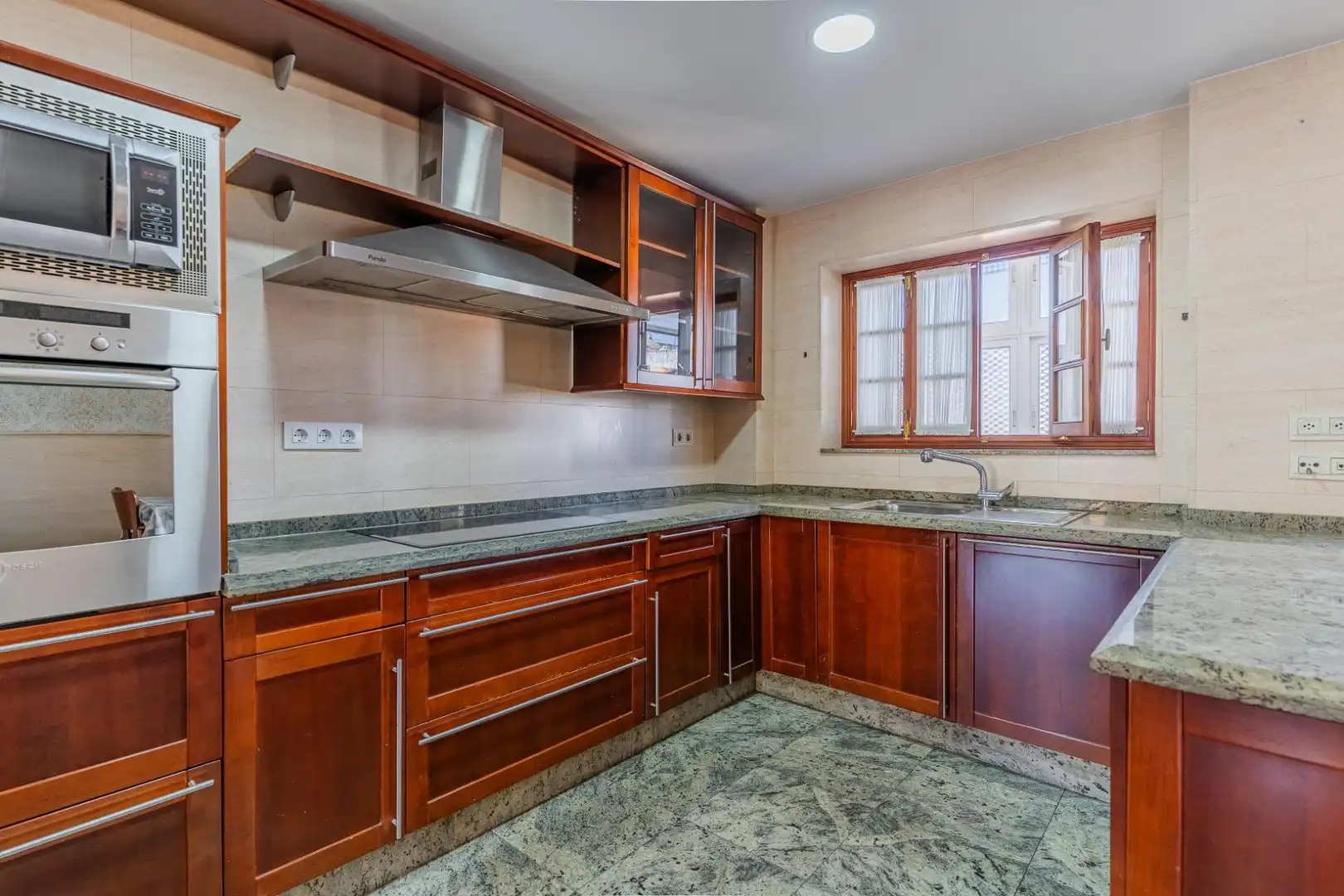 Kitchen of Flat for sale in Jerez de la Frontera  with Air Conditioner and Terrace