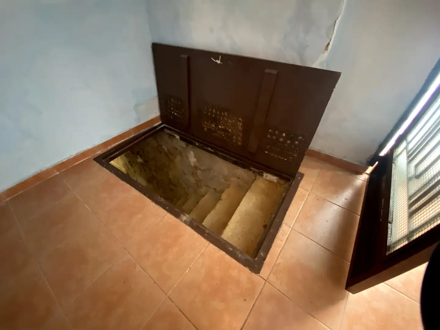 Houses for sale in Blesa  with Storage room and Furnished
