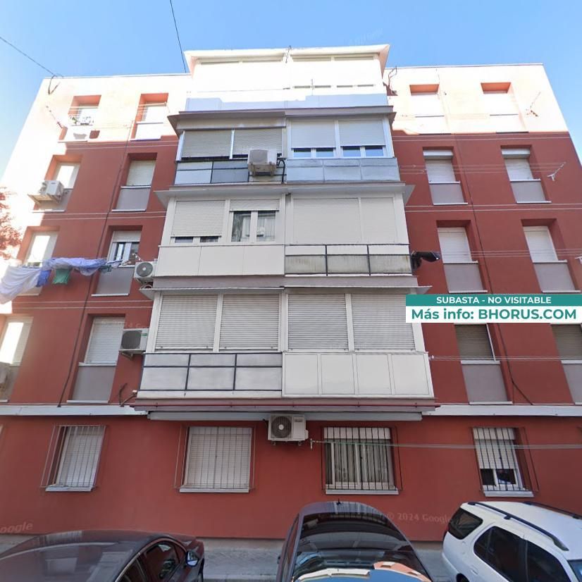 Vista exterior de Piso en venta en  Madrid Capital