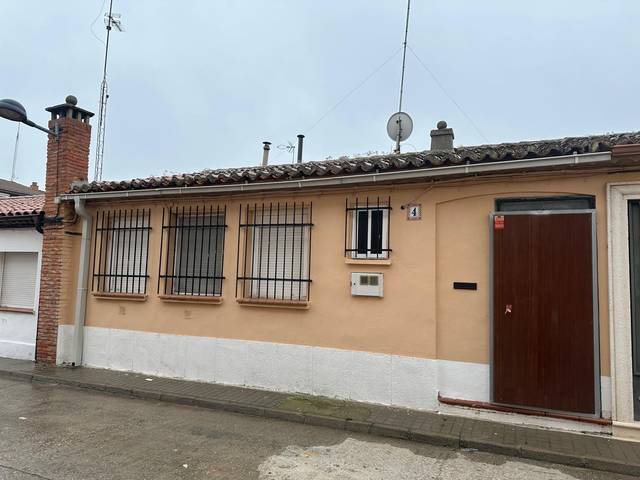 Casa adosada en Venta en Calle de Rueda, 4 en Tordesillas