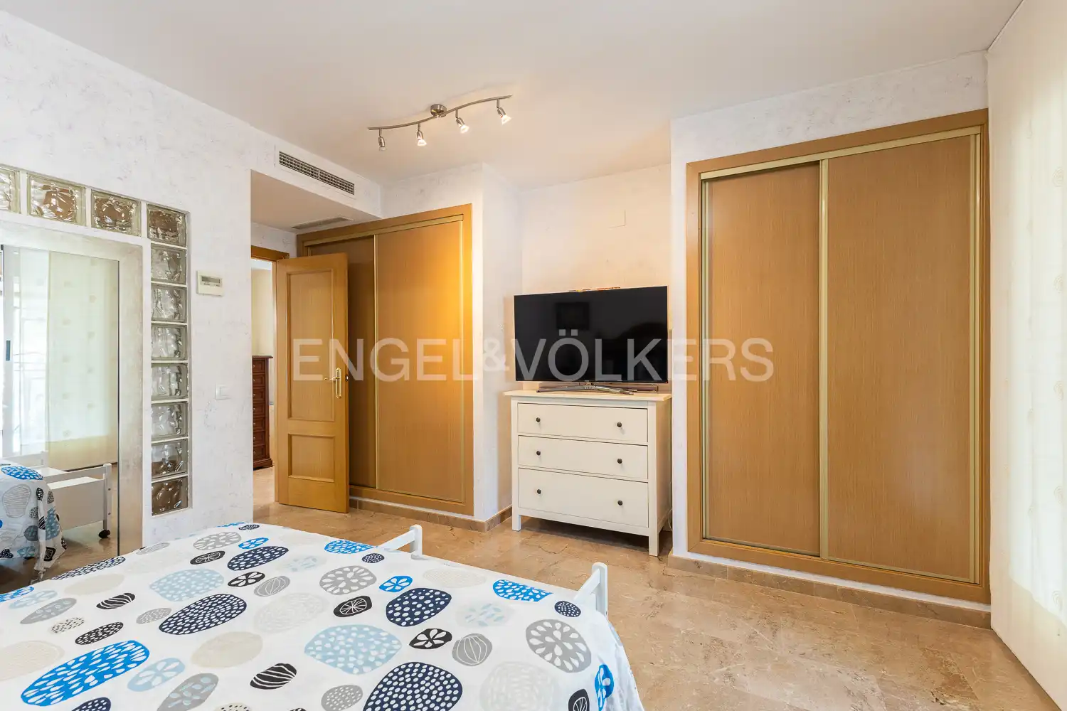 Houses for rent in Chiva, Valencia